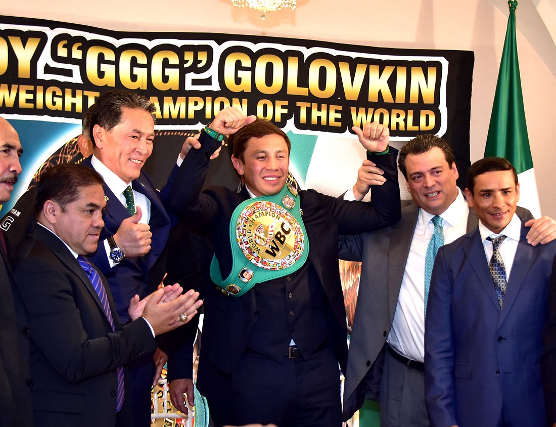 Golovkin, junto a grandes figuras del boxeo. Foto: Cortesía