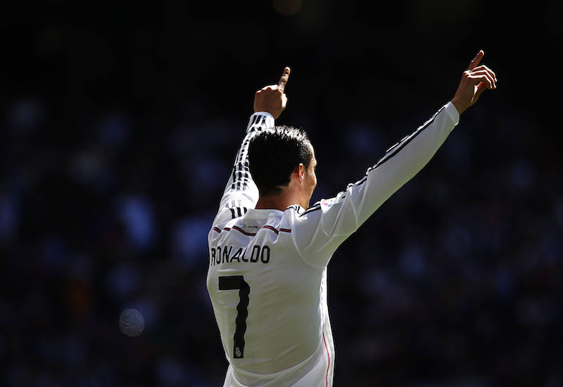 Cristiano Ronaldo festeja un gol con Real Madrid