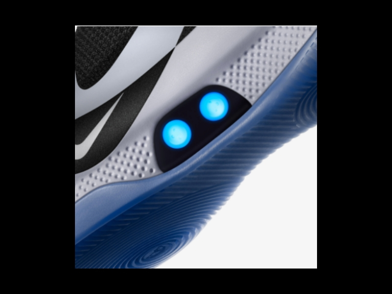 Tenis con atado de cordones automático. Foto: Nike HyperAdapt BB