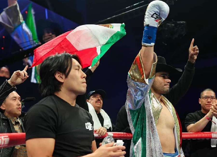 El mazatleco Gilberto  Ramírez, se impuso por la decisión unánime al
peleador de origen francés Arsen Goulamirian, arrebatando de forma
contundente el título de campeón del peso crucero de la Asociación Mundial de Boxeo (AMB)