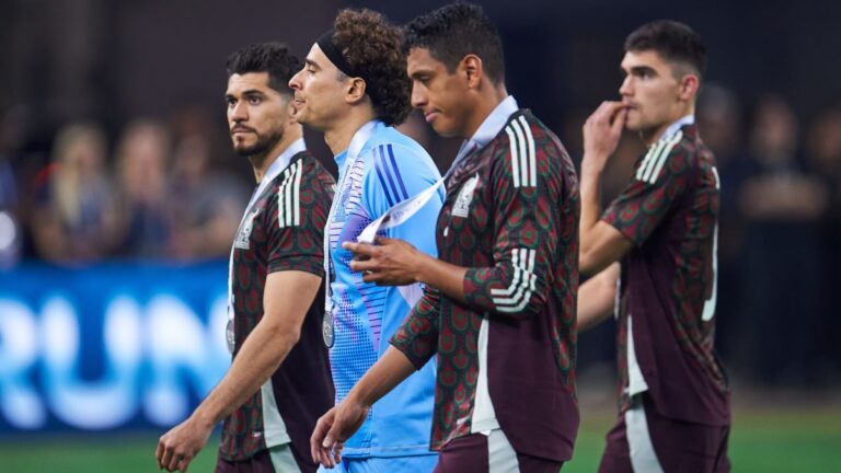 Jugadores de la Selección Mexicana lamentan la derrota ante EU