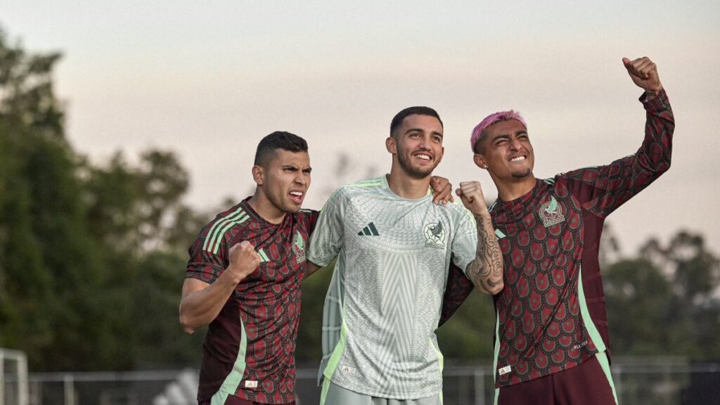 La Selección Mexicana presentó sus nuevos uniformes