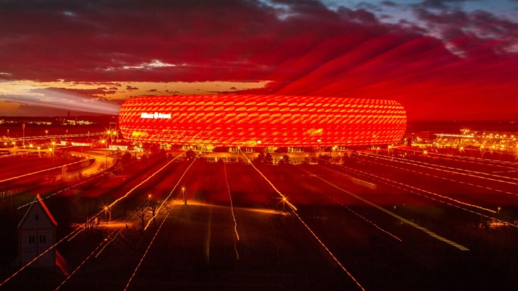 En la Allianz Arena se definirá el pase a Semifinales | X: @FCBayern