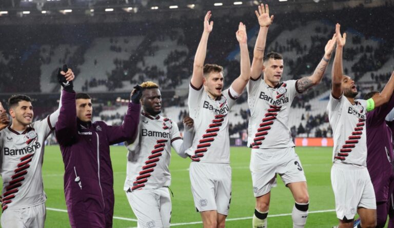 Bayer Leverkusen impone nuevo récord de juegos invicto y echa al West Ham de Edson
