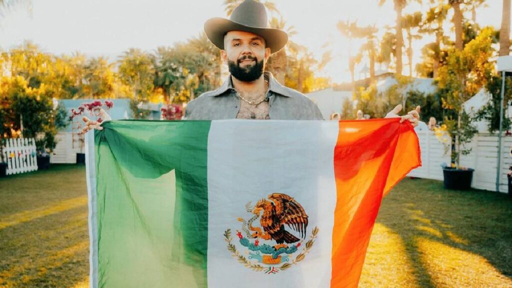 Cantante regional mexicano en festival de Estados Unidos | IG @carinleonoficial