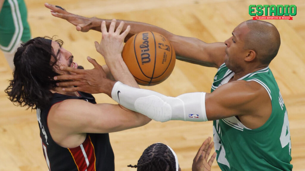 Jaime Jáquez disputa el balón en el partido entre Heat y Celtics | EFE 