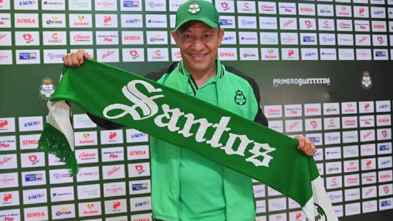 El técnico mexicano no se guardo nada contra el Tricolor | Foto: X: @ClubSantos