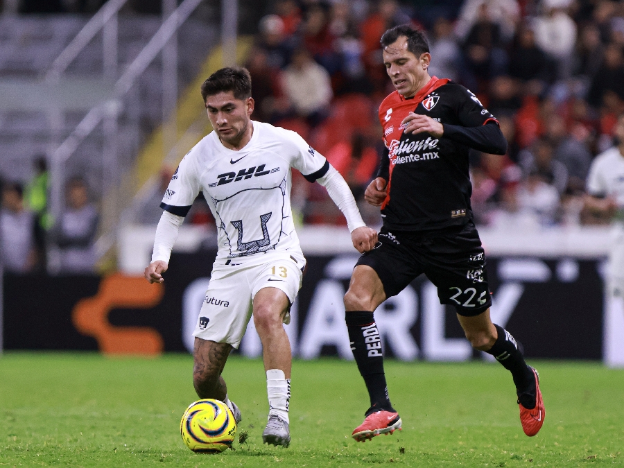Pablo Monroy en un partido con Pumas | MEXSPORT
