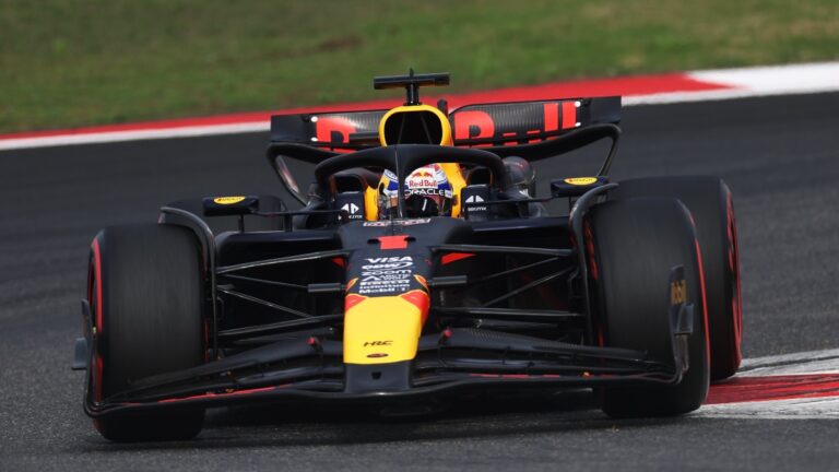 Max Verstappen consiguió la Pole Position para el GP de China | X: @redbullracing