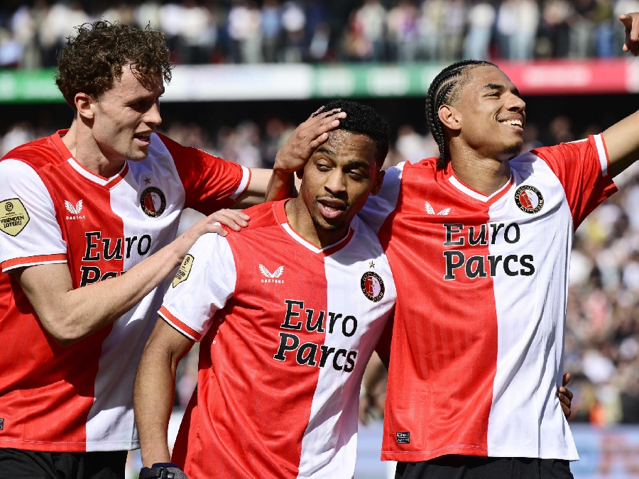 El Feyenoord se afianza en el segundo lugar de la Eredivisie | EFE