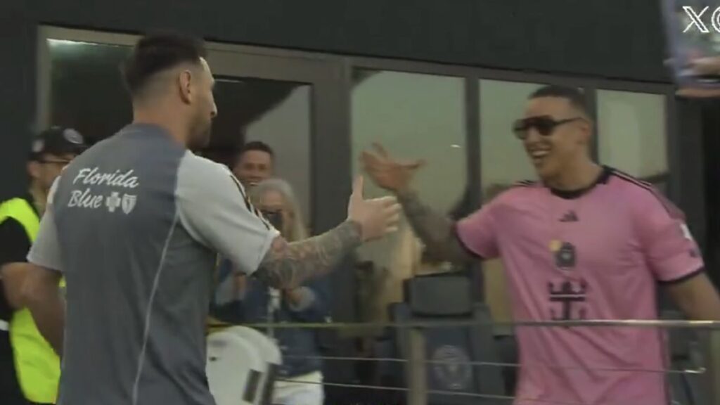 Messi y Daddy Yankee se saludan previo al juego de la MLS